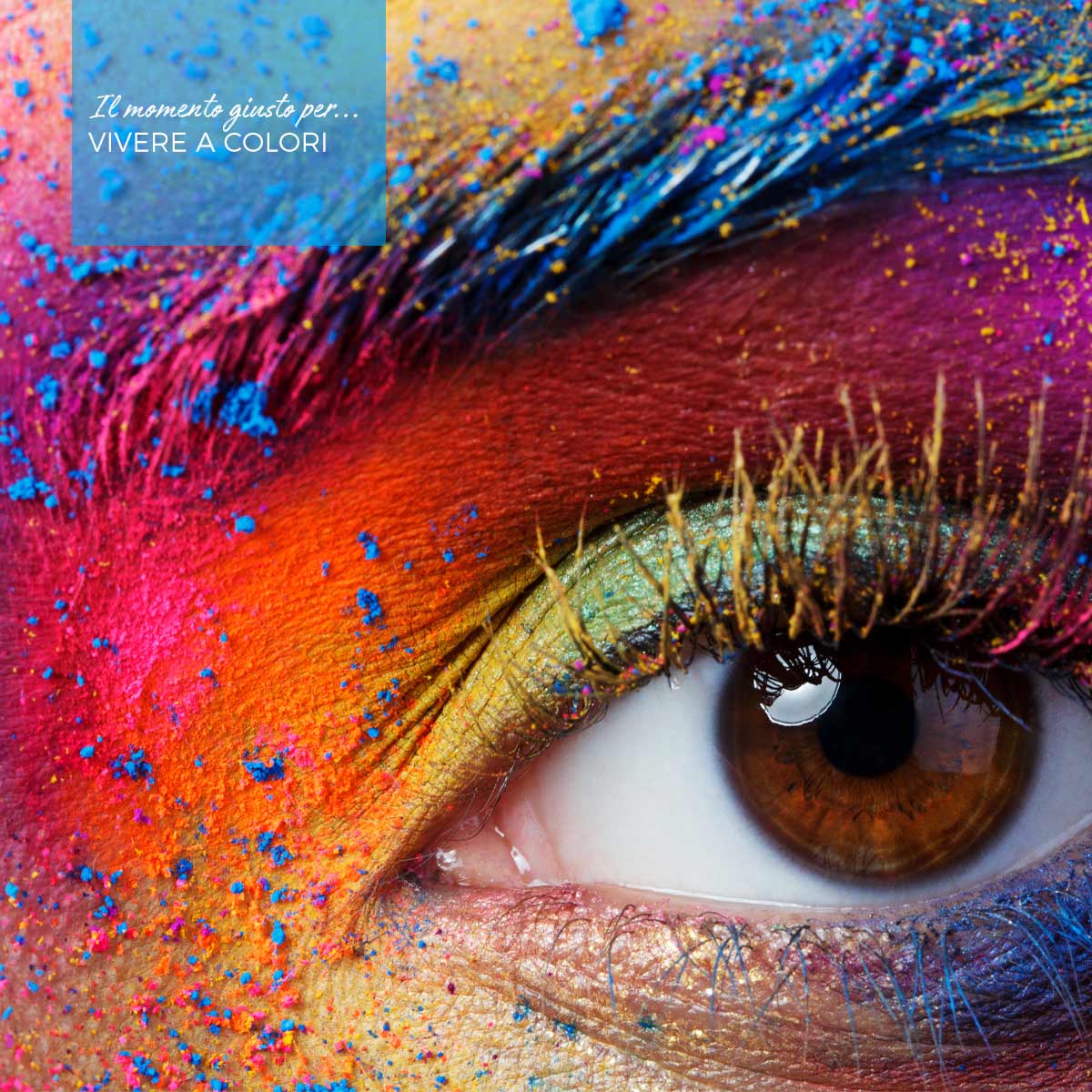 occhio di donna con ombretto multicolor